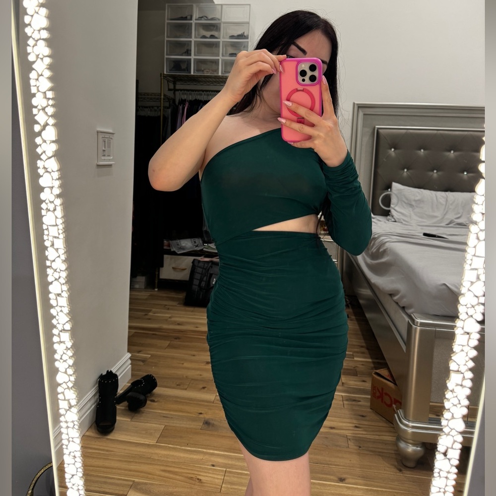 PrettyLittleThing Dress Size 4